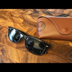 RayBan Tortoise Small